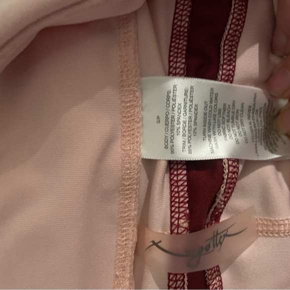 Gottex Women's Pink and Burgundy Leggings - Picture 3 of 5